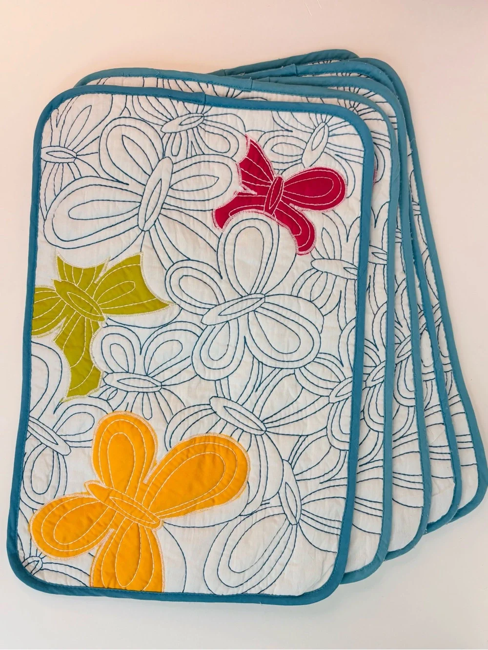 VTG Pier 1 Quilted‎ Placemat Set Teal Trim and Multicolor Butterfly Appliqués